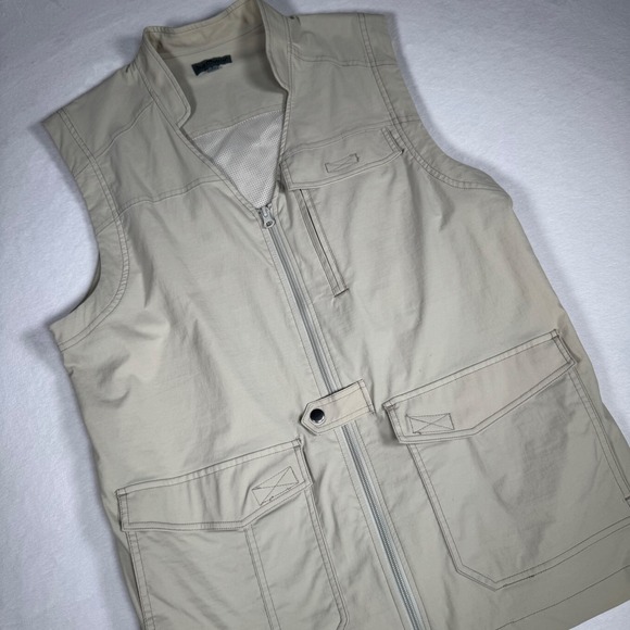 Travelsmith Mens Large Vest Sleeveless Utility Outdoor Travel Fishing Hiking Tan - Picture 1 of 9